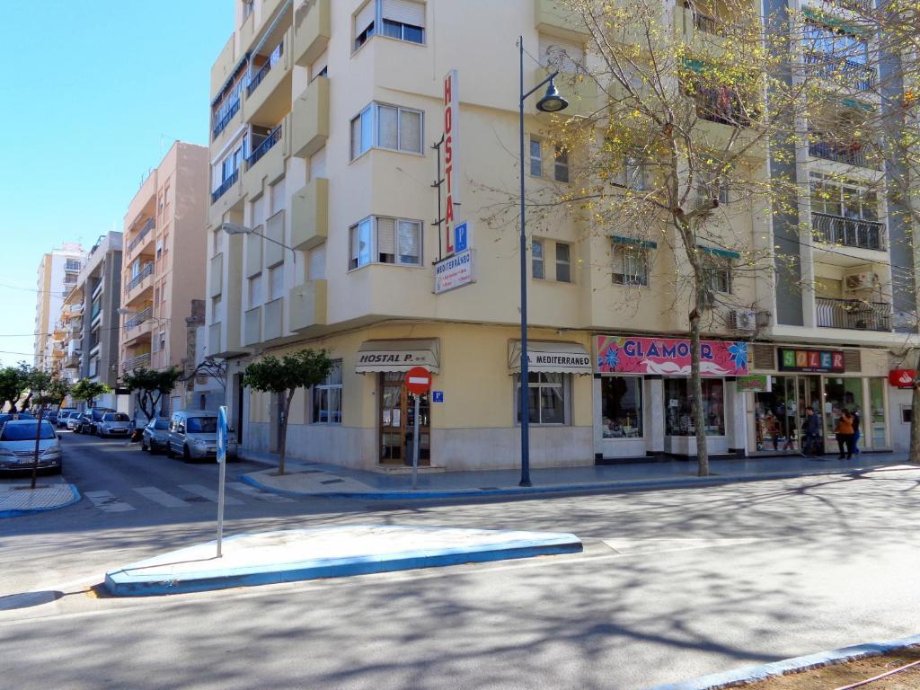 Hostal Mediterraneo Торре-дель-Мар Екстер'єр фото