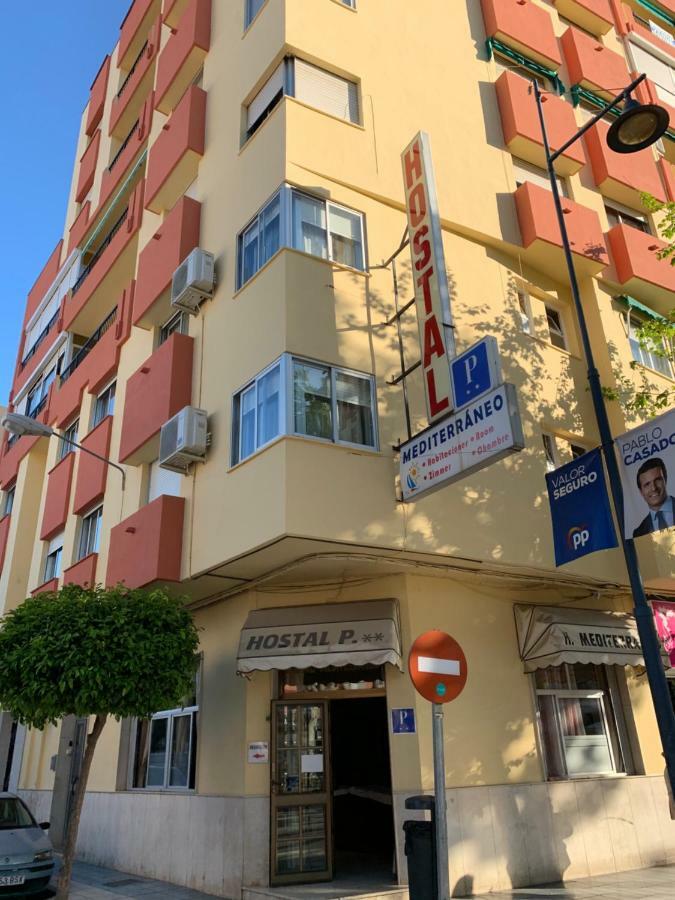 Hostal Mediterraneo Торре-дель-Мар Екстер'єр фото